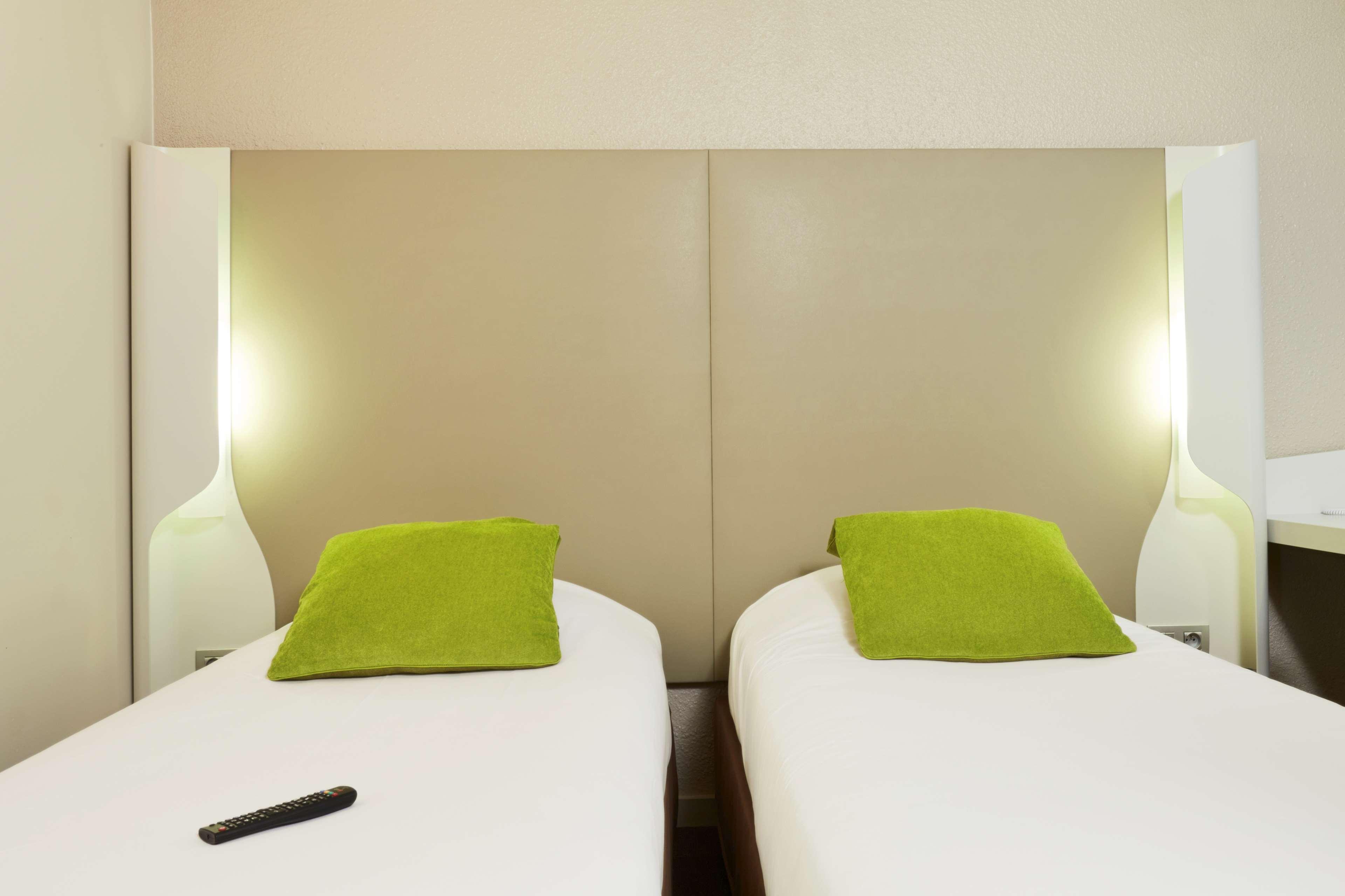 Campanile Montesson - Le Vesinet Hotel Екстериор снимка