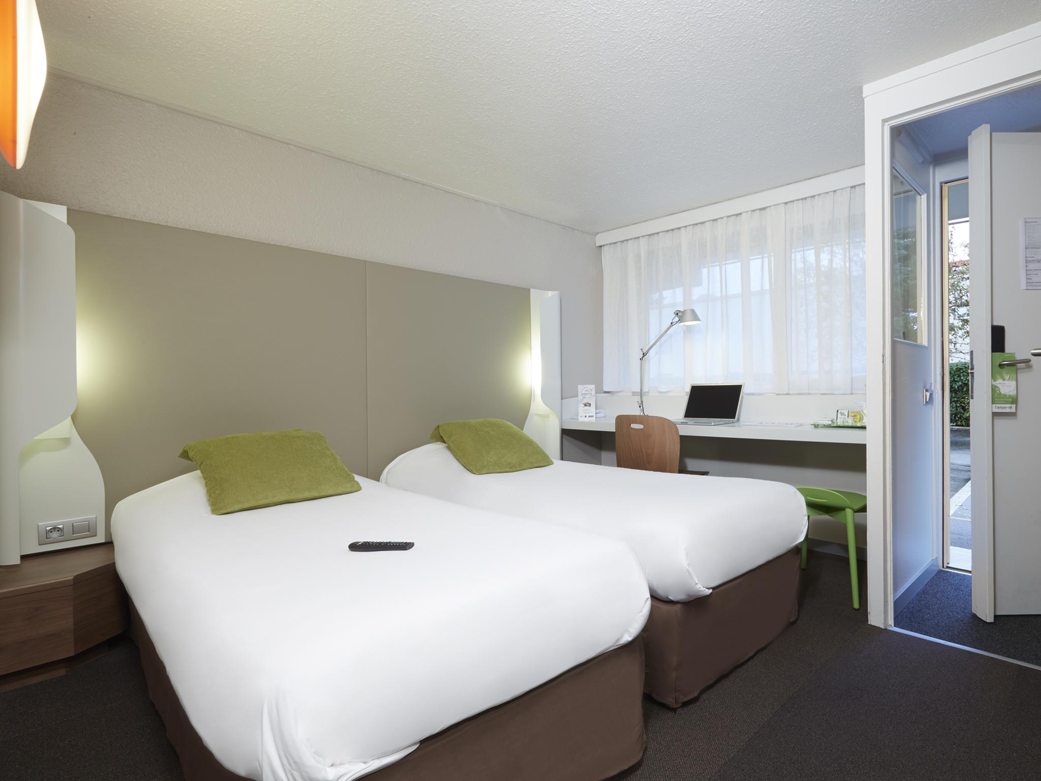 Campanile Montesson - Le Vesinet Hotel Екстериор снимка