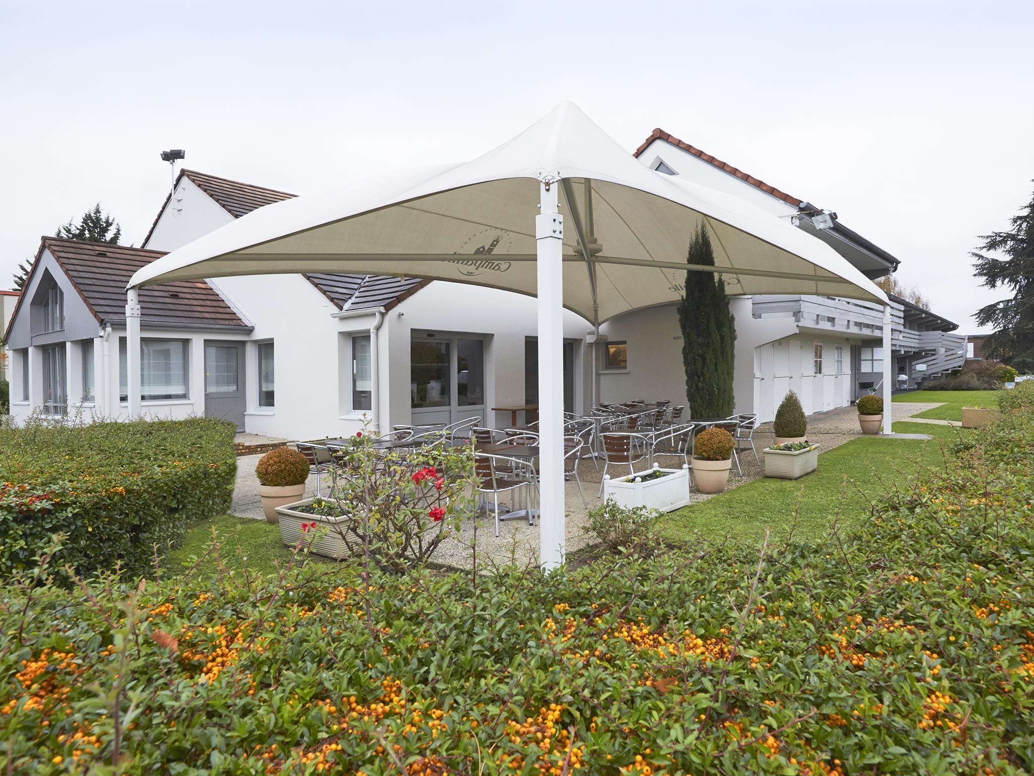 Campanile Montesson - Le Vesinet Hotel Екстериор снимка
